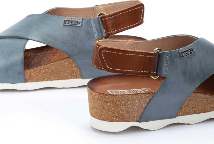 Actual product image Pikolinos Mahon (36)