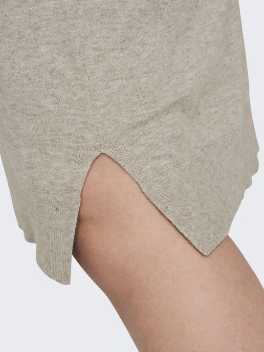 Image du produit Only Robe tricotée curvy col V (54)