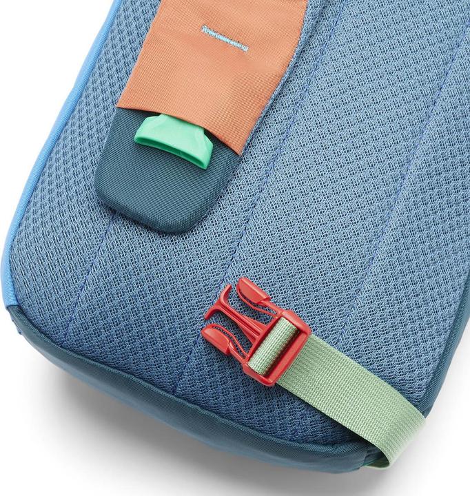 Actual product image Cotopaxi Todo 8L Sling - Cada Dia, Del Dia