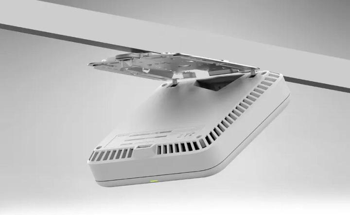 Actual product image Netgear 1pt Insight Managed Wifi 7 Tri-Band Wbe