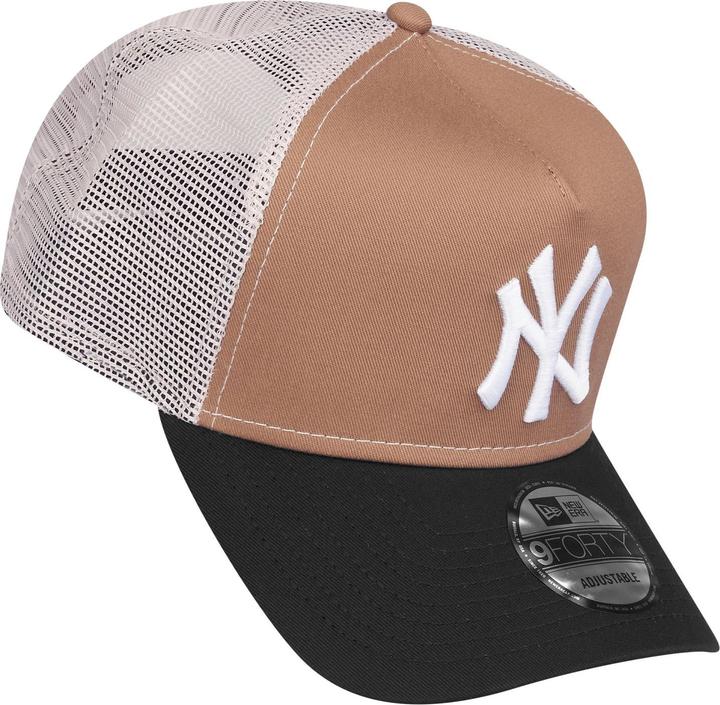 Produktbild New Era 9Forty Snapback Trucker Cap - New York Yankees Khaki