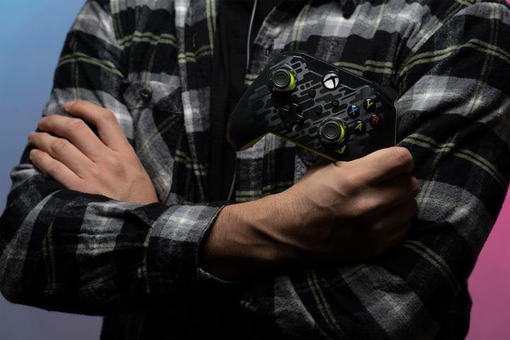 Actual product image PDP Wired Controller (PC, Xbox Series X, Xbox Series S, Xbox One S)