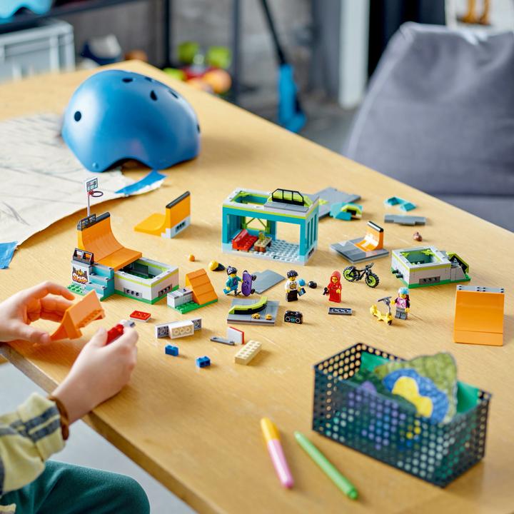 Produktbild LEGO Skaterpark (60364, LEGO City)