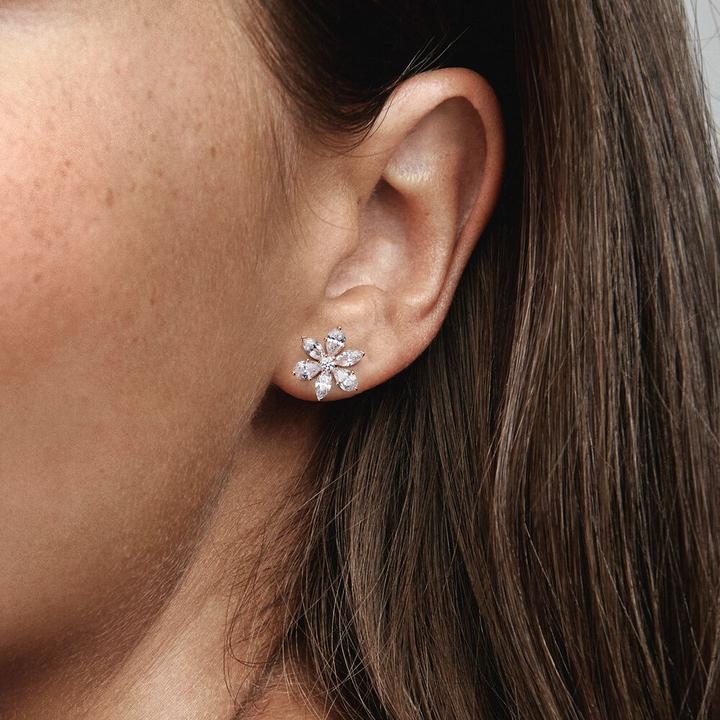 Actual product image Pandora Sparkling Herbarium Cluster Stud Earrings (Sterling silver 925)