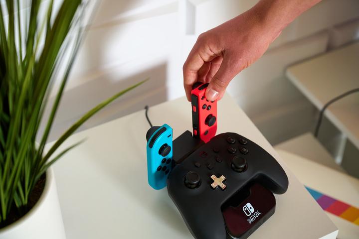 Productafbeelding PowerA Controller-oplaadstation door voor Nintendo Switch (Switch, Switch OLED)