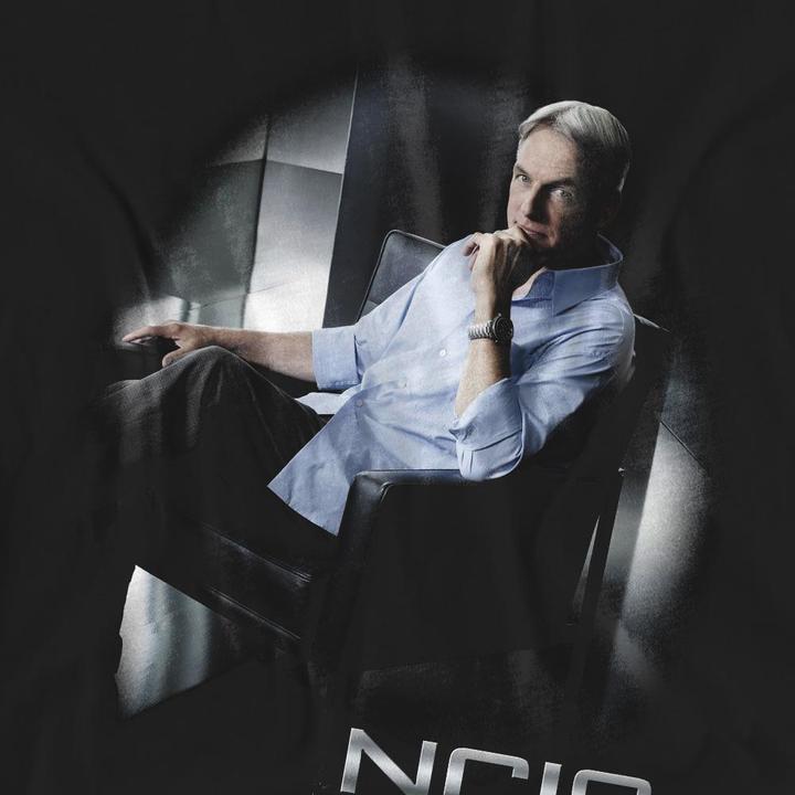 Actual product image Ncis Unisex Adult Gibbs Ponders T-Shirt (L)