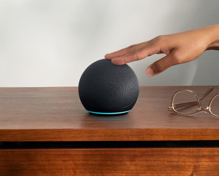 Actual product image Amazon Echo Dot (5th gen.) (Amazon Alexa)