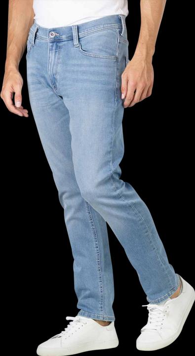 Actual product image Mustang Oregon Tapered Jeans Blue (W50/L32)