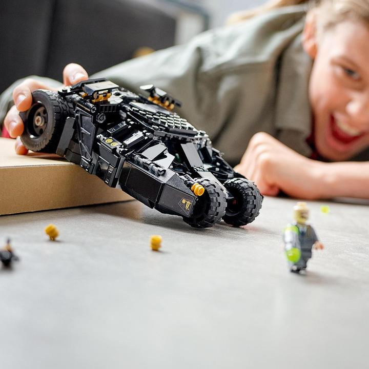 Produktbild LEGO Batmobile Tumbler: Scarecrow Showdown (76239, LEGO DC)