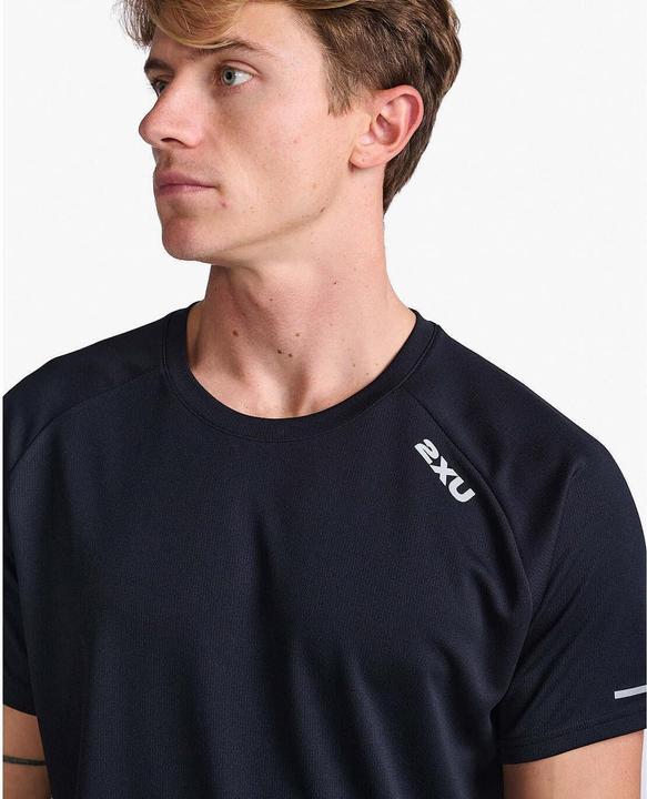 Actual product image 2XU Aero Tee (L)