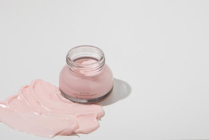 Produktbild Aromatica Reviving Rose Infusion Cream (50 ml, 24h Creme)