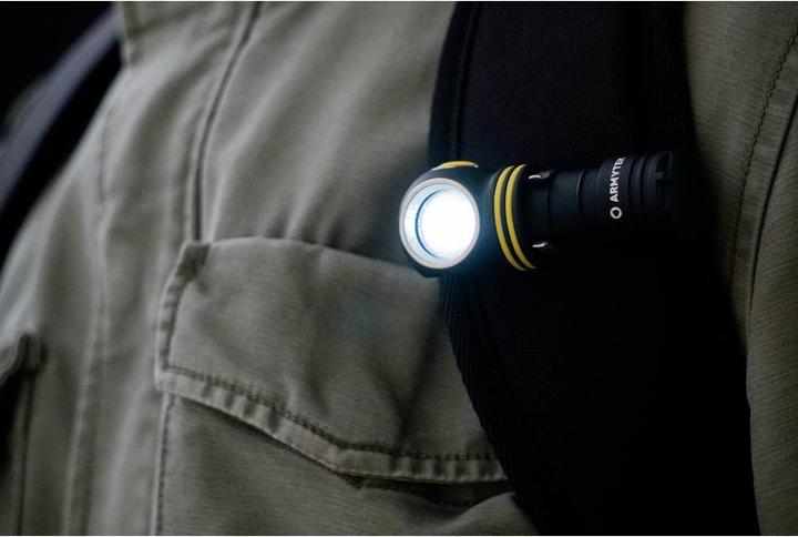 Image du produit ArmyTek Elf C1 lampe de poche LED blanc chaud alimentée par batterie 930 lm 55 g (7.60 cm, 930 lm)