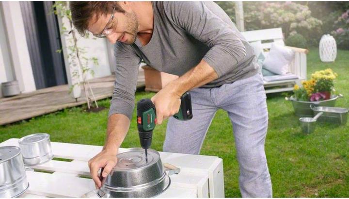 Actual product image Bosch Home & Garden Universal Impact (Rechargeable battery operated)