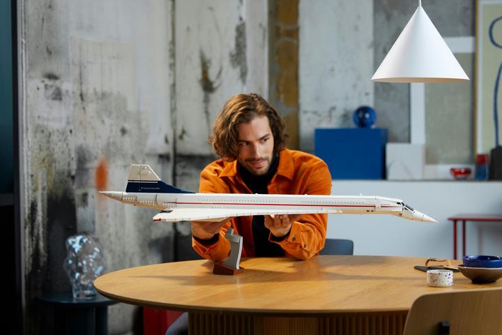 Actual product image LEGO Concorde (10318, LEGO Icons, LEGO Rare Sets)
