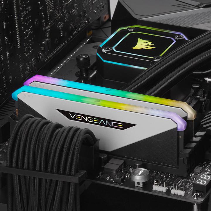 Image du produit Corsair Vengeance RGB RT (2 x 16GB, 3200 MHz, RAM DDR4, DIMM)