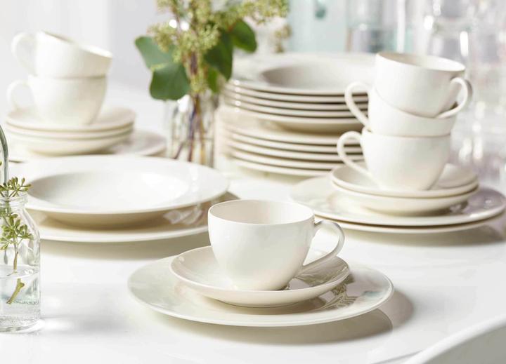 Actual product image Vivo by Villeroy & Boch Basic White Starter Set (18 Piece)