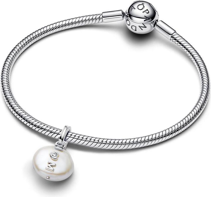 Produktbild Pandora Charm-Anhänger „Mama-Anhänger“ mit behandelter Süsswasser-Zuchtperle im Barockstil (Silber 925)