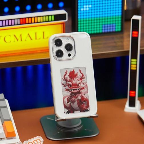 Immagine prodotto PhoneLook Cover fai da te con display E-Ink e tecnologia NFC per sfondi fotografici personalizzati (Apple iPhone 15 Pro Max)