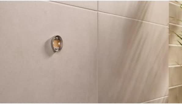 Image du produit tesa MOON WHITE Support de rouleau de papier toilette avec solution adhésive sans perçage