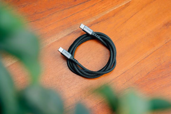 Actual product image Verbatim Sync & Charge Cable - 60W USB-C to USB-C 120 cm (1.20 m, USB 2.0)