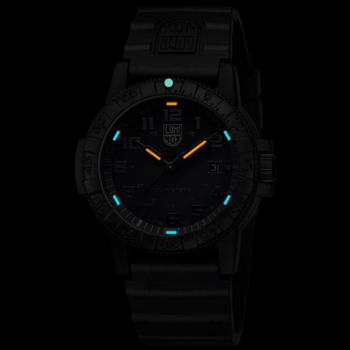 Immagine prodotto Luminox Tartaruga marina Leatherback Gigante (Orologio da polso analogico, Fatto in Svizzera, 44 mm)