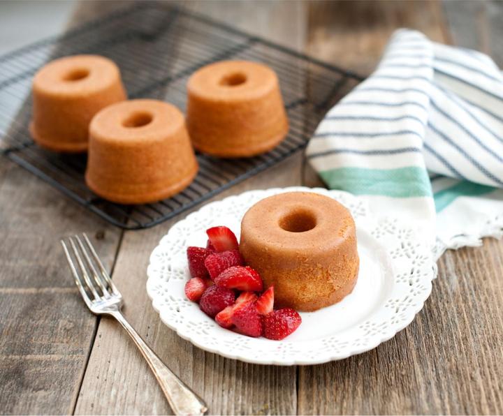 Produktbild Nordic Ware Backform Angel Cakes Mini Angel Food