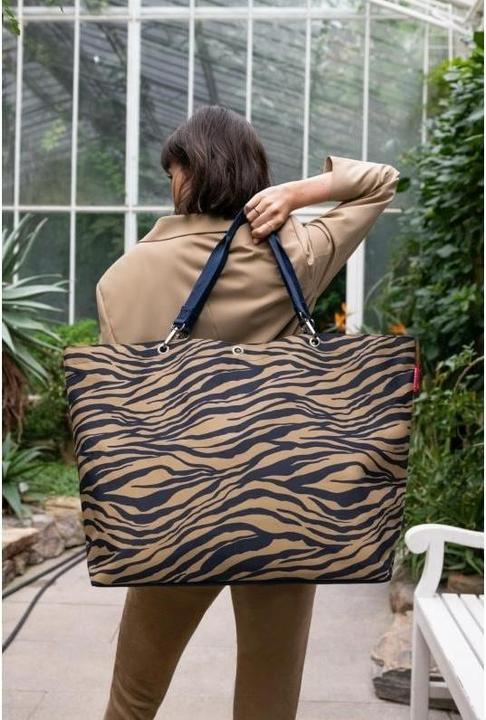 Actual product image reisenthel Bag Classic Shopper XL Sumatra