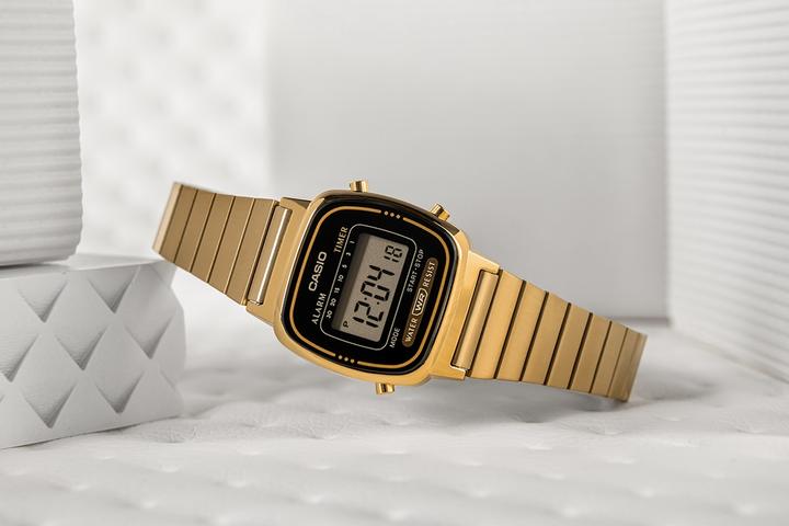 Actual product image Casio Vintage Lady Gold (Digital watch, 25 mm)