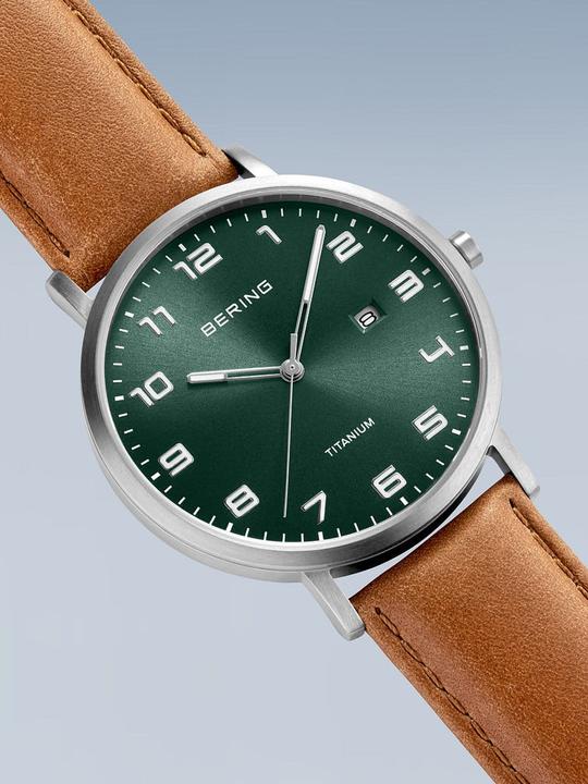 Actual product image Bering Titanium wristwatch (Analogue wristwatch, 40 mm)
