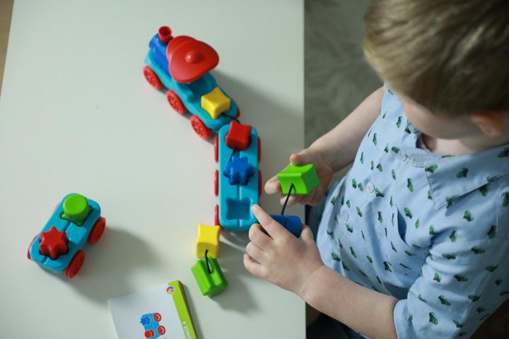 Actual product image Smart Games brain train (German, French, Italian, English)