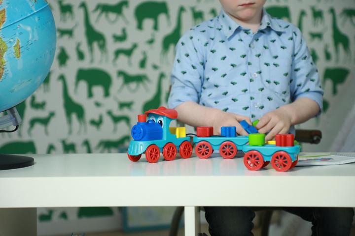 Actual product image Smart Games brain train (German, French, Italian, English)