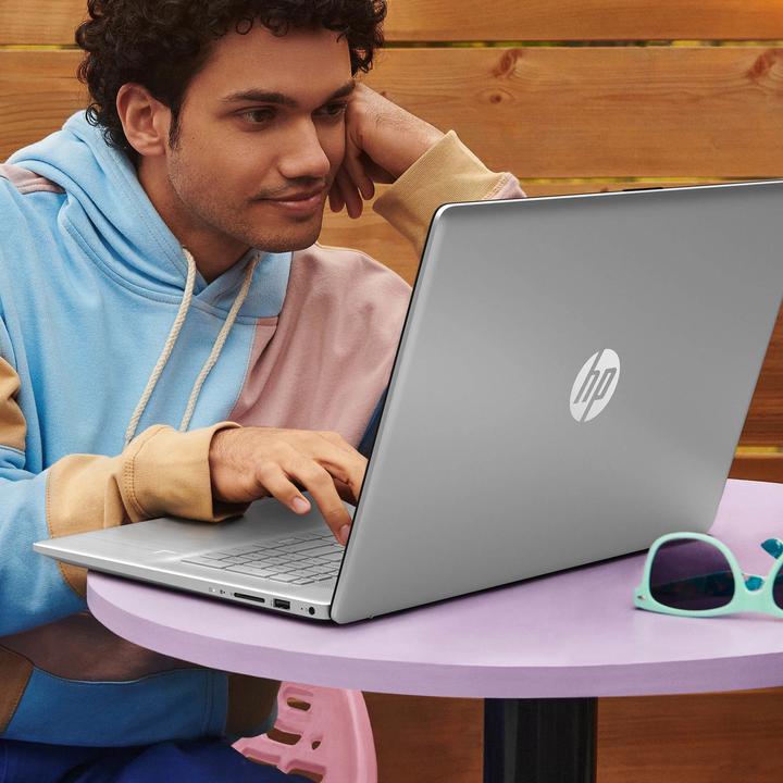 Produktbild HP 17-cn4057ng (17.30", Intel Core 5 120U, 16 GB, 1000 GB, DE)