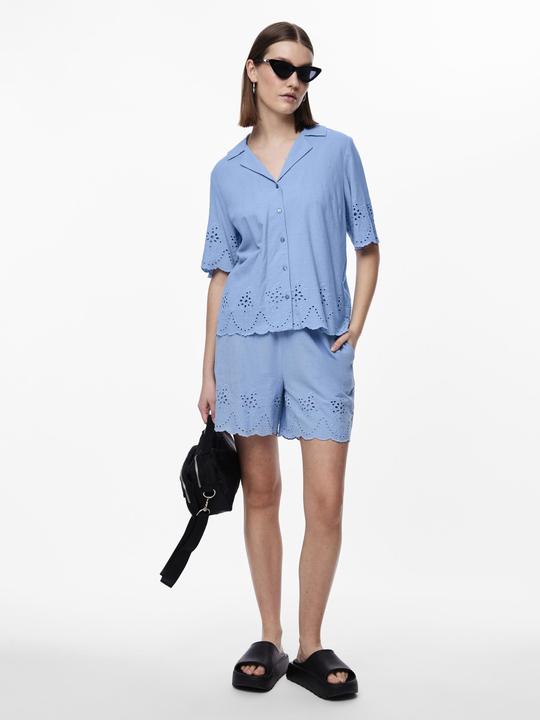 Actual product image Pieces PCALMINA STICKEREI Shorts (XS)