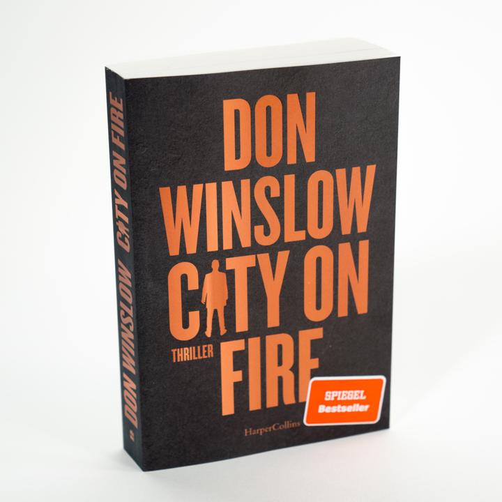 Actual product image City on Fire (German, Don Winslow, 2023)