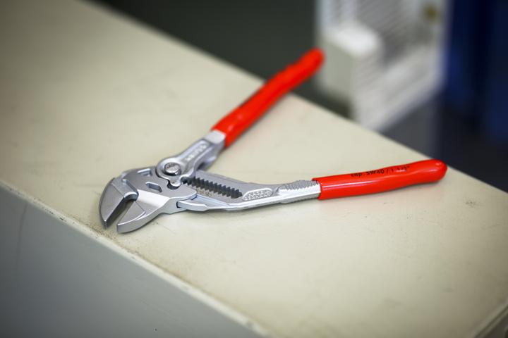 Actual product image Knipex Pliers Wrench (180 mm)