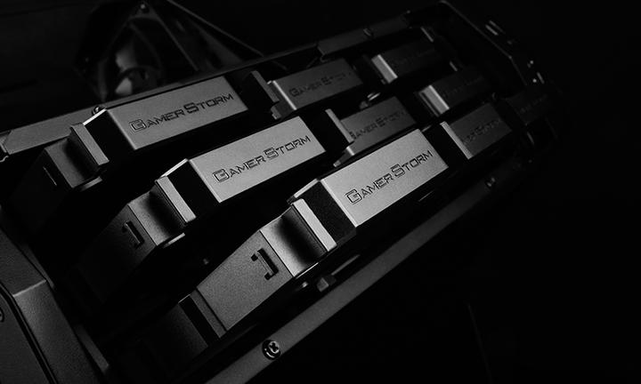Produktbild Deepcool Quadstellar (ATX, Mini-ITX, E-ATX)