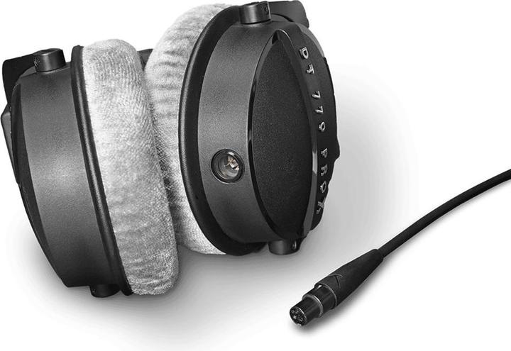 Actual product image Beyerdynamic DT 770 PRO X (No noise cancelling, Cable)