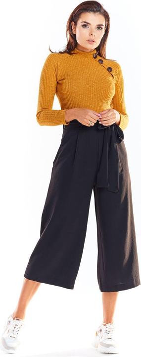 Awama Pullover model