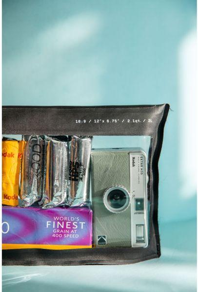 Image du produit Moment Pochette de film de voyage réutilisable moyenne noire (Mallette photo)