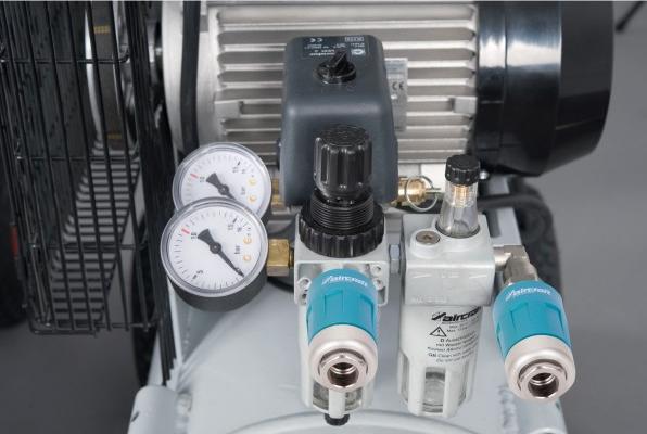 Immagine prodotto Stürmer AIRPROFI 703/100/15 - Mobiler Kolbenkompressor für Handwerker mit Riemenantrieb (100 l)