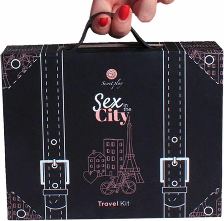 Produktbild Secret play Secretplay Sex In The City Travel Kit (Es/En/De/Fr/Nl/Pt) (Würfelspiel, Englisch, Deutsch, Französisch, Niederländisch, Portugiesisch)