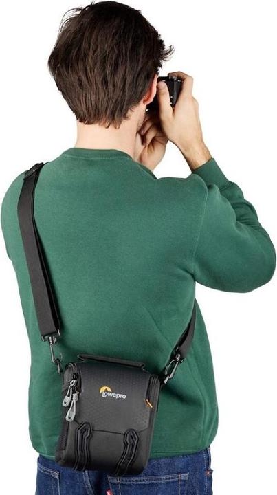 Image du produit Lowepro Adventura SH 120 III Ligne verte (Sac à bandoulière pour appareil photo, 3 l)