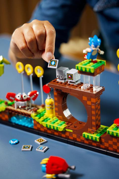Produktbild LEGO Sonic the Hedgehog - Green Hill Zone (21331, LEGO Ideas)