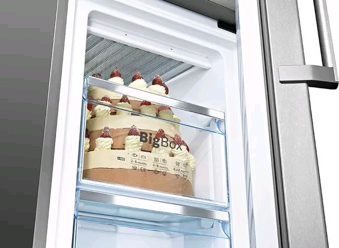 Produktbild Bosch Hausgeräte Serie 4 Freistehender KühlGefrierschrankE (343 l)