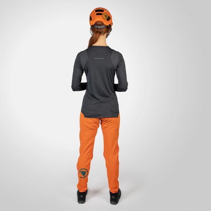 Actual product image Endura Ladies SingleTrack Jersey (long sleeve) (M)