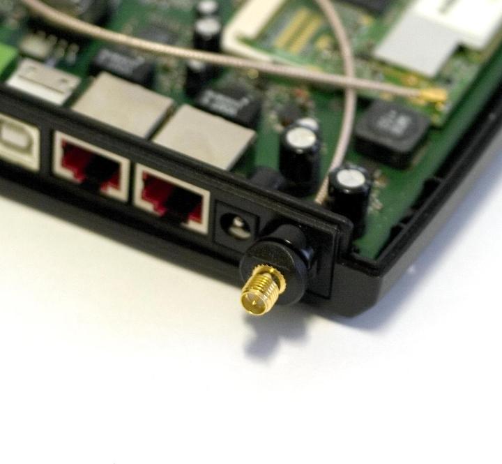 Produktbild Varia Clip Pigtail RP-SMA-Buchse zu U.FL für FRITZ!Box und Speedport (2.50 dB, Antennenkabel)
