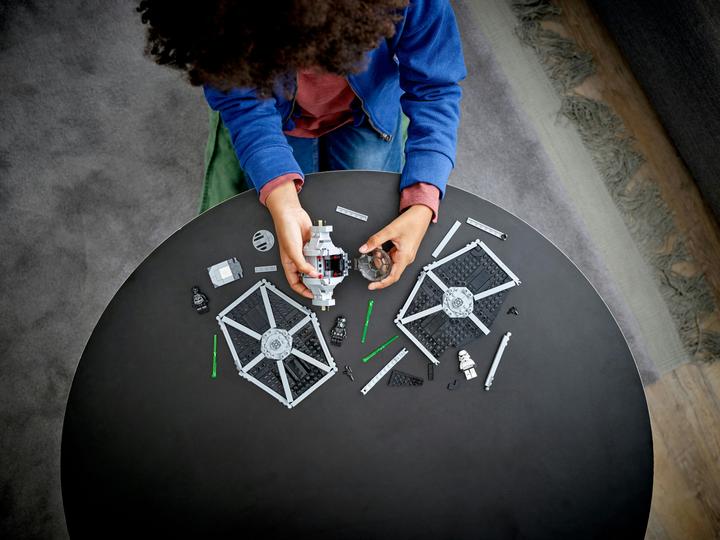 Actual product image LEGO Imperial TIE Fighter (75300, LEGO Star Wars)