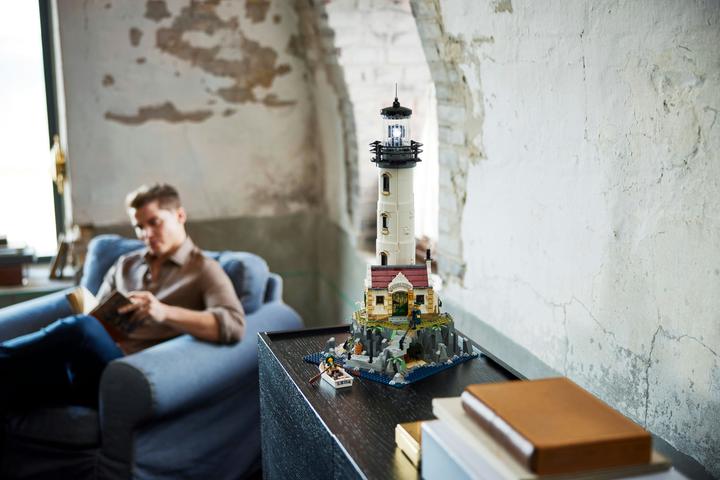 Actual product image LEGO Motorised lighthouse (21335, LEGO Ideas, LEGO Rare Sets)