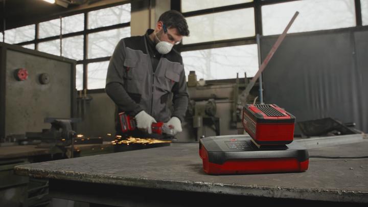 Actual product image Einhell PXC Boostcharger (18 V)