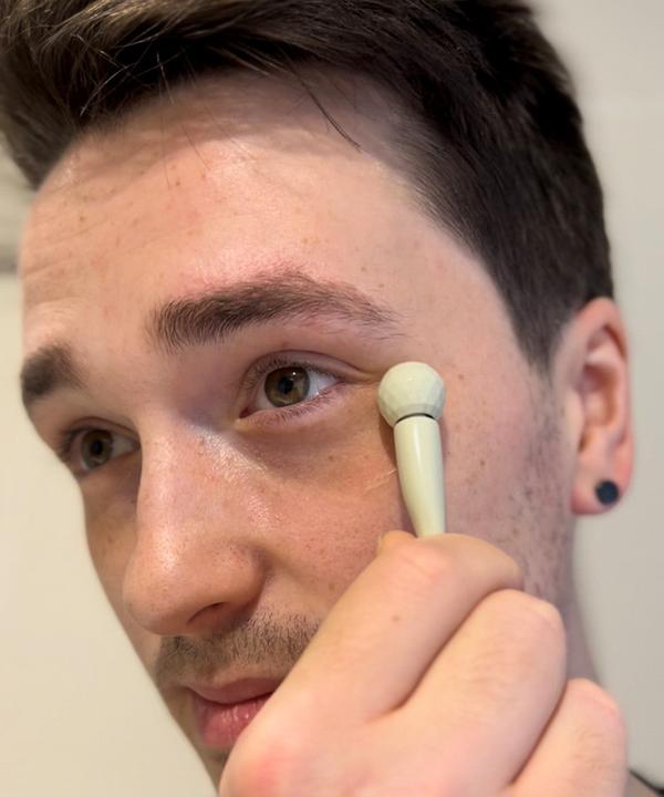 Actual product image UpCircle Eye Roller